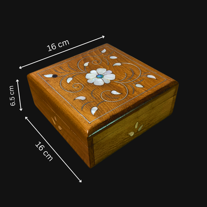 Damasceńska Szkatułka Luksusowa – Masa Perłowa & Aksamit