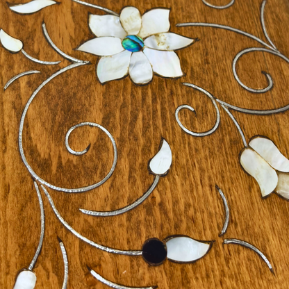 Handgemaakte Damascene Luxe Doos – Parelmoer & Fluweel